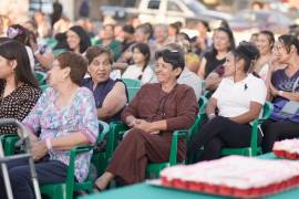 Decenas de madres de familias se reunieron para la celebración organizada por el Municipio. FOTO: CORTESÍA