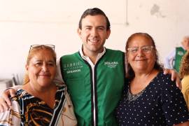 El senador Gabriel Elizondo inició en la colonia Guayulera sus encuentros con ciudadanos para integrar propuestas legislativas.