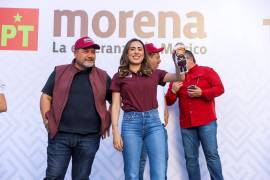La senadora coahuilense Cecilia Guadiana solicitó licencia para no acudir este martes a la sesión donde coincidió que se discutió la reforma sobre la doble nacionalidad de gobernantes.