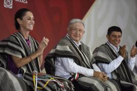López Obrador afirmó que los trabajadores de la construcción de Oaxaca son los mejores del mundo | Foto: Especial