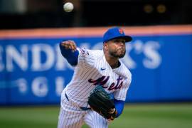Freddy Peralta, de los New York Mets, fue el encargado del lanzamiento cuya marcación fue modificada por la tecnología luego del del desafío realizado por su cátcher, Francisco Álvarez.