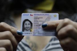 Shane se convirtió en la primera persona en la historia de Chile enrecibir una identificación no binaria tras nueve años de lucha.