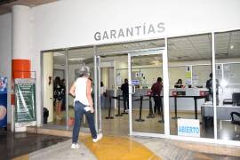 El tarjetón habitacional permite a residentes del Centro estacionar su vehículo sin costo en el domicilio registrado dentro de las zonas con parquímetros virtuales.