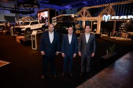 El Gobernador, acompañado por los Alcaldes de Saltillo y Ramos Arizpe, subrayó que el estado ofrece condiciones favorables para la inversión, como seguridad y estabilidad laboral.