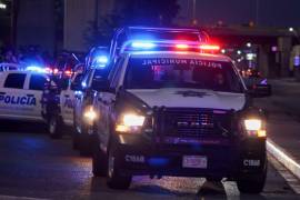 Unidades de la Policía Municipal y del Grupo de Reacción Sureste participan en los recorridos de vigilancia durante los fines de semana.