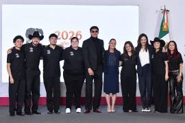 El Bogueto acompañó a Claudia Sheinbaum en La Mañanera, respaldó el programa México Canta 2026 e interpretó la canción Mi barrio.