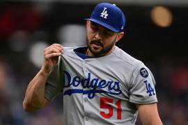 Alex Vesia y su esposa continúan en el proceso de duelo por la pérdida de su primer bebé, el regreso al campo de entrenamiento será la mejor terapia para el pelotero.