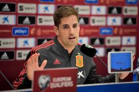Robert Moreno, quien dirigió a la selección de España en 2019, fue despedido en el futbol ruso en medio de la controversia por el presunto uso de inteligencia artificial para decisiones tácticas y alineaciones.