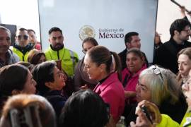 Familiares de mineros expresaron sus inquietudes a la Presidenta en su visita a la Región Carbonífera.