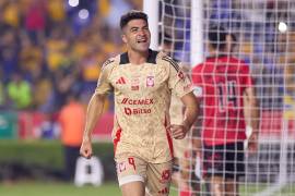 El delantero ha tenido una destacada carrera en la Liga MX, ganando múltiples títulos con Pachuca y Tigres.