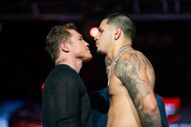 Canelo defenderá sus tres campeonatos mundiales del peso supermediano en este esperado combate.