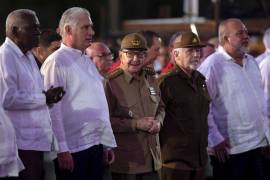 El presidente de Cuba, Miguel Díaz-Canel y el expresidente Raúl Castro encabezaron este evento conmemorativo.