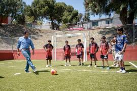 El alcalde prioriza la rehabilitación de espacios públicos para fortalecer el tejido social.