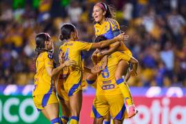 Las Amazonas de Tigres iniciaron con paso firme su participación en la CONCACAF W Champions Cup al golear 4-0 a las Rayadas del Monterrey en el Clásico Regio Femenil..