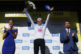 Isaac del Toro respondió en las exigentes rampas de Alpe d’Huez y mantuvo viva la posibilidad de lograr el primer podio mexicano en el Tour de Francia.