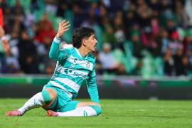 Santos Laguna sufrió una derrota 3-1 ante Necaxa en su debut como local en Torreón durante la Jornada 1 del Clausura 2026.