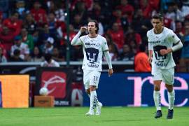 Sebastián Córdova ingresó de cambio y anotó de cabeza el tanto que completó la remontada universitaria.