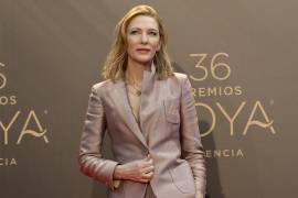 La actriz australiana Cate Blanchett posa al llegar a una conferencia de prensa previa a los Premios Goya en el Palau de les Arts en Valencia, España. AP/Alberto Saiz