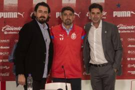 Paunovic fue presentado oficialmente como nuevo técnico de las Chivas de Guadalajara.