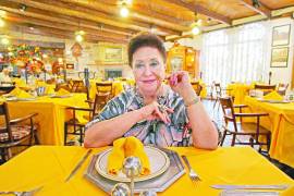 La empresaria Graciela Garza Arocha inauguró La Canasta en 1965 junto a su hermana Rebeca y desde entonces se volvió un lugar icónico para la ciudad.
