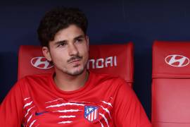 El Atlético de Madrid mantiene su negativa a negociar con el Barcelona la salida del delantero argentino Julián Álvarez.