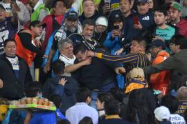 El partido entre Pumas y América en la Jornada 8 del Clausura 2025 terminó con incidentes en las gradas, lo que llevó a la detención de ocho aficionados.