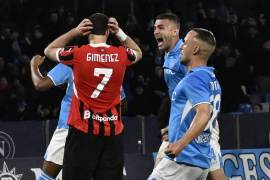 Santiago Gimenez cometió un error el pasado sábado que dejó sin posibilidades al Milan de ganar el duelo ya perdido ante el Napoli.