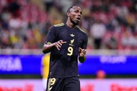 El delantero Julián Quiñones, del Al-Qadisiya, no podrá participar en los amistosos de noviembre ante Uruguay y Paraguay debido a una lesión que lo mantendrá fuera al menos tres semanas.