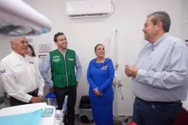 Las Clínicas de la Salud Popular ofrecen servicios médicos gratuitos en Analco y Manantiales.
