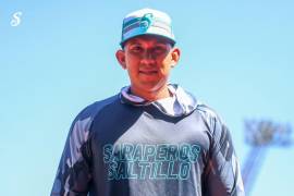 El receptor venezolano José Sibrián se integró a los entrenamientos del equipo en Saltillo.