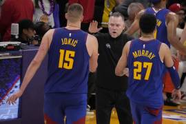 Los Nuggets siguen demostrando su hegemonía ante unos Lakers que no pueden levantar en esta Final de Conferencia.