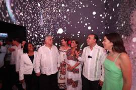 El Gobernador, acompañado por su esposa Paola Rodríguez, el secretario federal de Turismo, Miguel Torruco, la gobernadora de Guerrero, Evelyn Salgado, y la alcaldesa de Acapulco, Avelina López, presentó esta iniciativa.