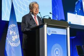 El secretario general de la ONU, Antonio Guterres, interviene en la ceremonia de apertura del Diálogo Global sobre Gobernanza de la IA en Palexpo, Ginebra, Suiza.