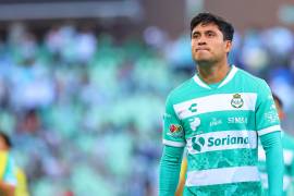 Santos Laguna tuvo la oportunidad de empatar desde el punto penal, pero no logró concretar.