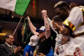 A días de enfrentar a Terence Crawford, Canelo Álvarez ya piensa en su retiro del boxeo profesional.