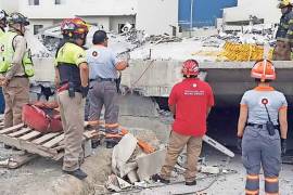 Se usaron materiales 'chafas' en obra colapsada en Monterrey: albañiles