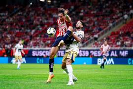 Chivas y Pumas empataron sin goles en un encuentro clave en el Estadio Akron, donde ambos equipos buscaban asegurar un lugar en la Liguilla.