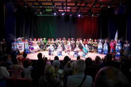 El grupo mostró una variada selección de bailes tradicionales mexicanos durante el evento internacional.