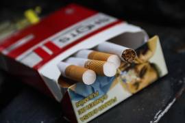 La nueva disposición de la Ley General del Tabaco expedida por la Secretaría de Salud prohíbe fumar en restaurantes a pesar de que sea en una zona abierta | Foto: Cuartoscuro