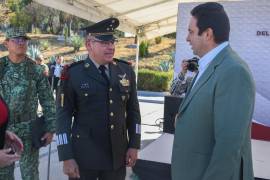El alcalde Javier Díaz González asistió a la toma de protesta del coronel Luis Adolfo Márquez Tello como comandante del 69 Batallón de Infantería.