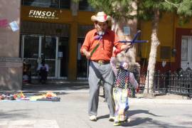 Pitoco, el titiritero que resiste al tiempo.