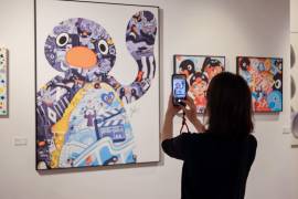 Artista saltillense Alex Carrillo colabora con Panda Express y Mattel: llevará su arte a China