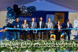 La nueva sucursal de Walmart Super Center Norte en Torreón abrió sus puertas este martes con una inversión de 250 millones de pesos.