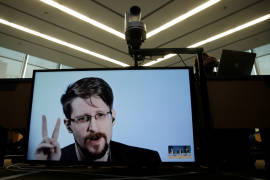 Detención de Assange es &quot;momento negro&quot; para libertad de prensa, dice Snowden