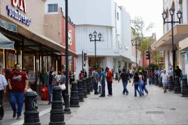 Los saltillenses aprovecharon los remates finales en medio de un intenso movimiento comercial.