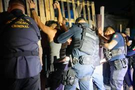 Las personas fueron puestas a disposición de las autoridades correspondientes, que determinarán su situación jurídica.