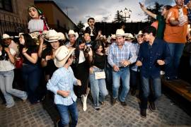 El Alcalde participó en la actividad realizada en el primer cuadro de la ciudad.