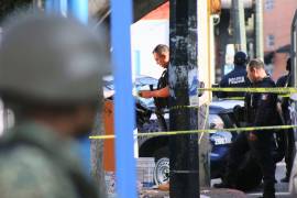 En el municipio de Yecapixtla, situado en el oriente, hallaron dos hombres sin vida sobre la carretera Yecapixtla-Viveros.