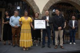 Con más de dos décadas de activismo, Karla Llamas ha acompañado la defensa de los derechos de la comunidad LGBTIQ+, la prevención del VIH y la construcción de espacios seguros en Saltillo.