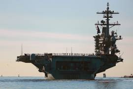 Un portaaviones de la Marina de EU lleva meses desplegado: La preocupación por su estado aumenta